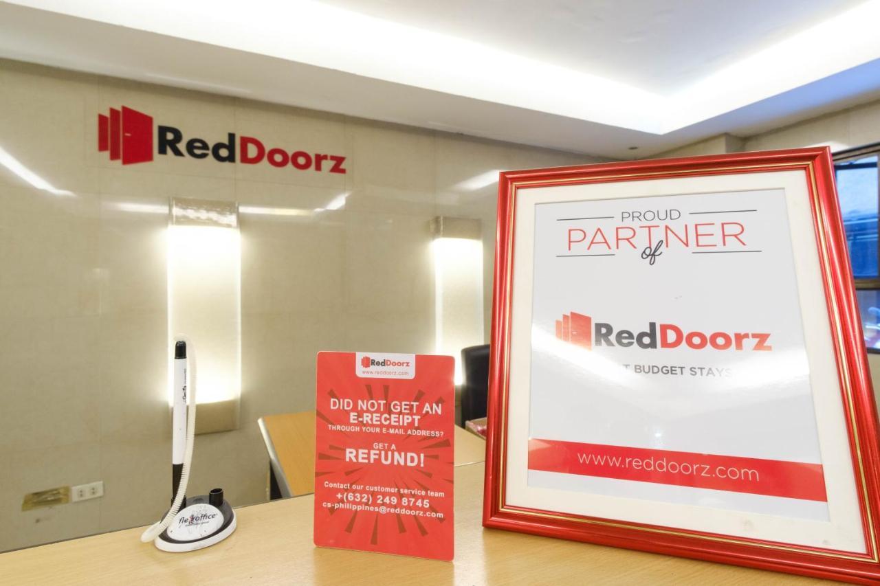 ホテル Reddoorz Plus @ Orchard Tower マニラ市 エクステリア 写真