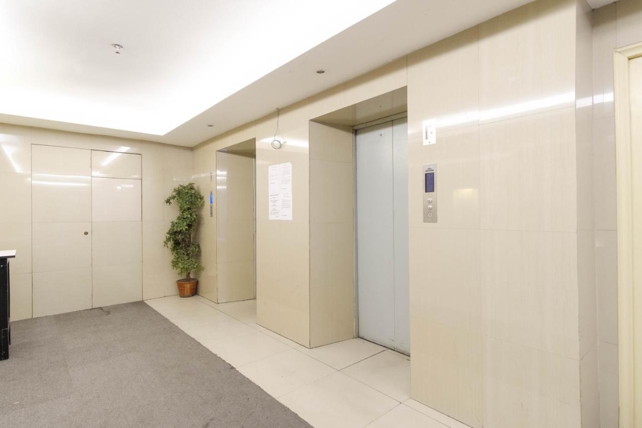 ホテル Reddoorz Plus @ Orchard Tower マニラ市 エクステリア 写真